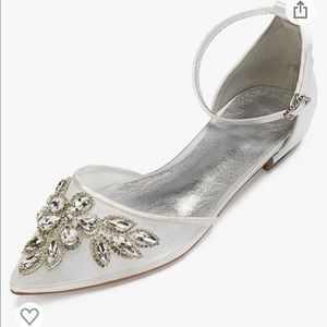Beaded wedding shoe in Ivory. Brand new never worn